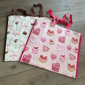 Homegoods TJMaxx Marshalls Vintage Heart Cake & Espresso Martini Print Bags NWOT